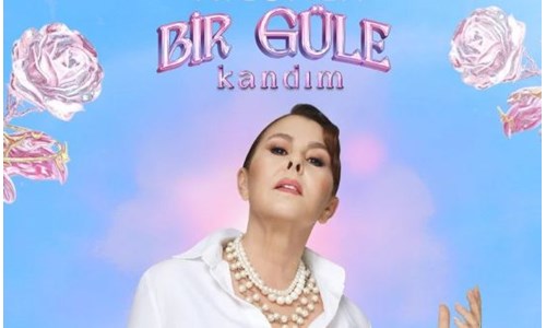 NİLÜFER'DEN YAZ ŞARKISI:  'BİR GÜLE KANDIM'